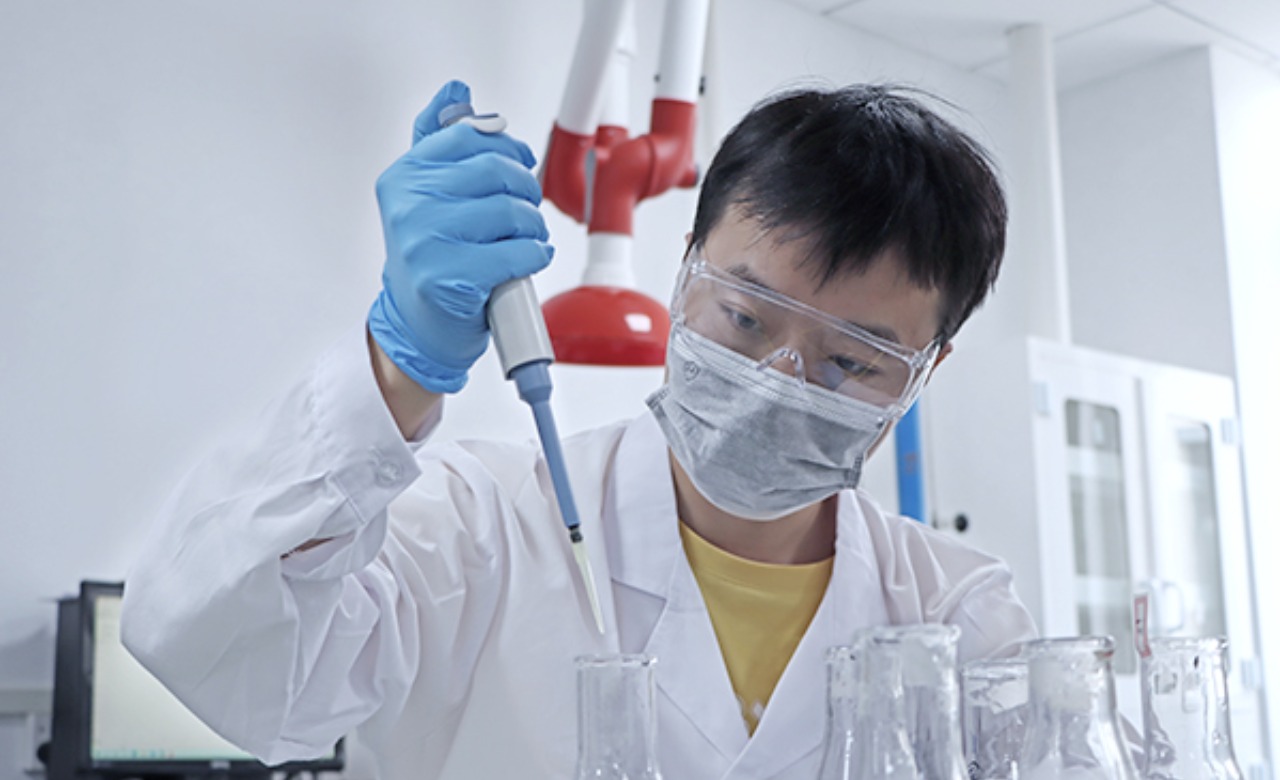 How Does Cosmetic Testing Benefit from Reliable Peptide Data